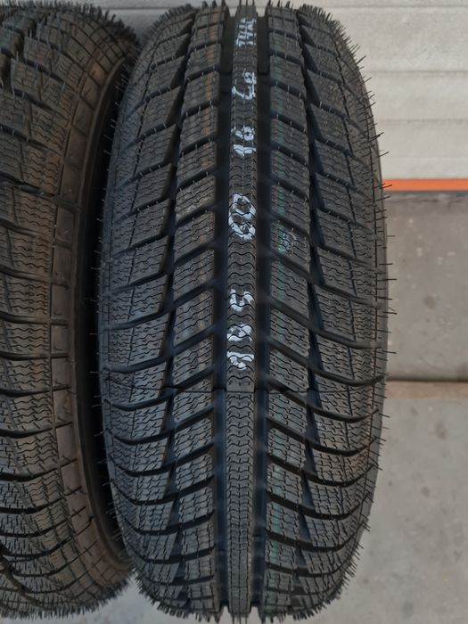 Нови зимни гуми 2 броя SYRON Everest 1+ 195 60 R16C дот 3420