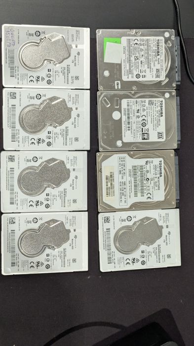 HDD-uri 1TB 2.5" HDD 500GB 2.5" și 3.5"