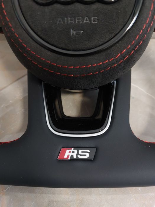 Volan sport Audi RS NOU - Alcantara, Padele, Incalzire, Cusaturi rosii