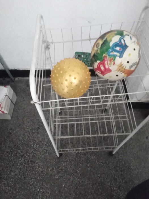 Дървено рафче       .