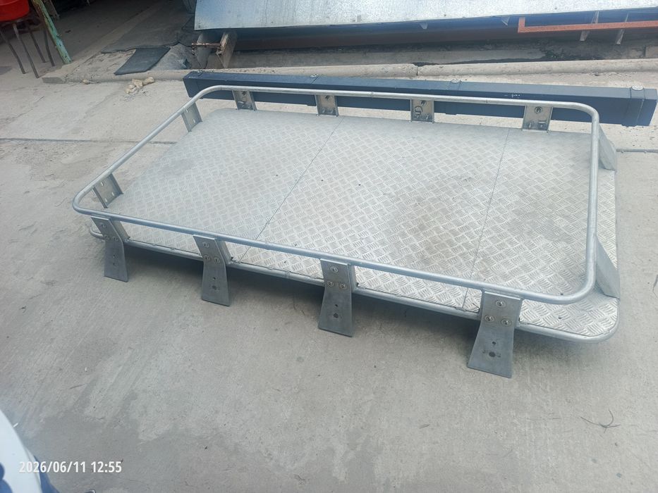 Продам багажник с маркизо