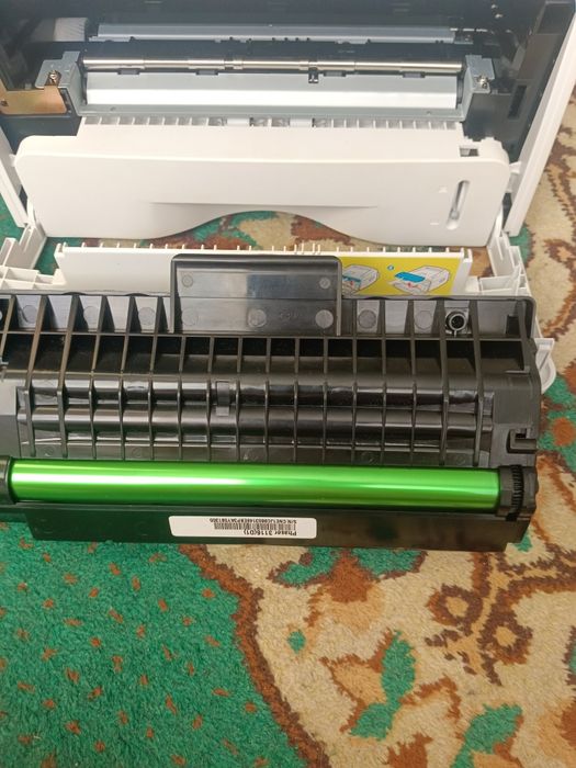 продам лазерный принтер Xerox Phaser 3116.