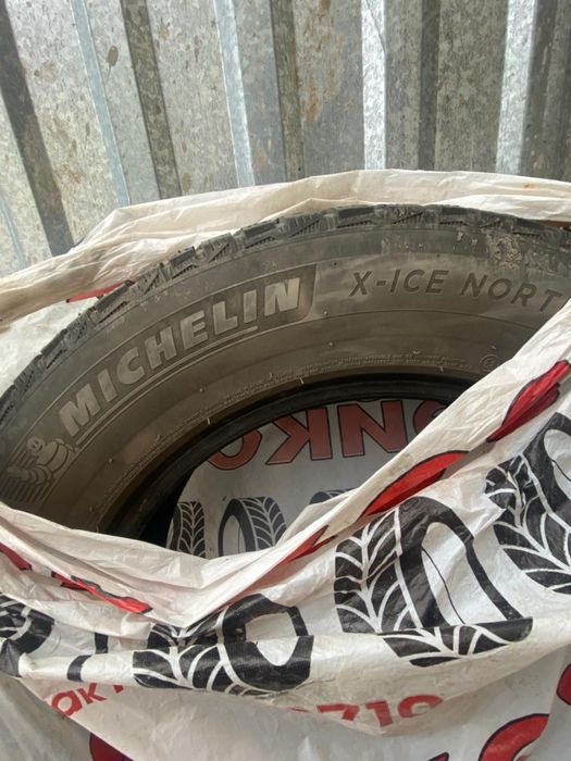 3 колеса шипы зима мишлен