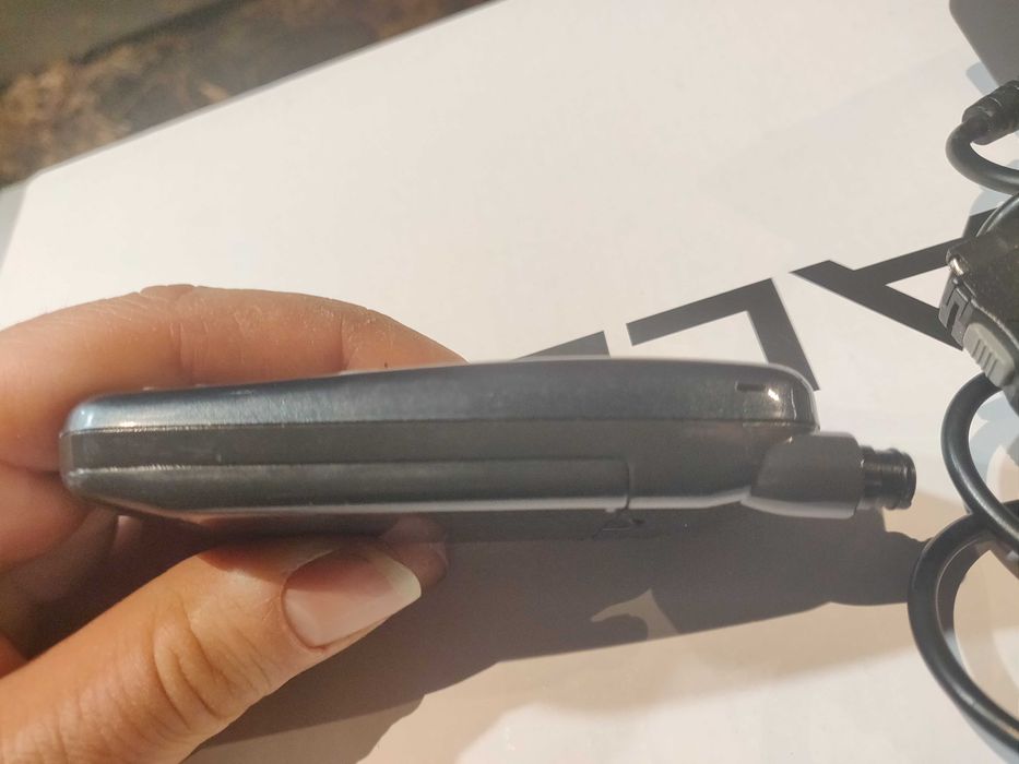 Telefon Zapp Z110 functional si cu incarcator.