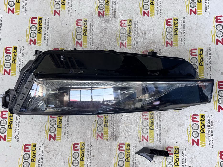Far stanga full LED Skoda Octavia 4 2020-2025