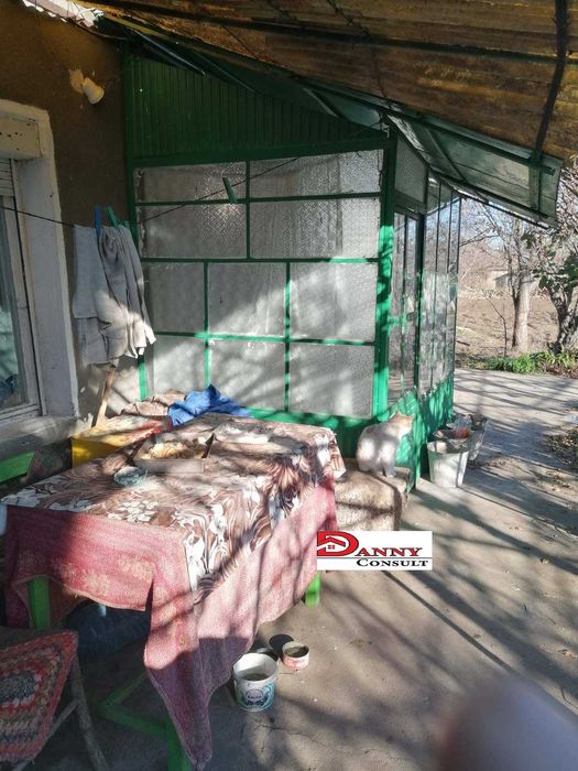 Къща с двор в с. Обединение, обл. Велико Търново