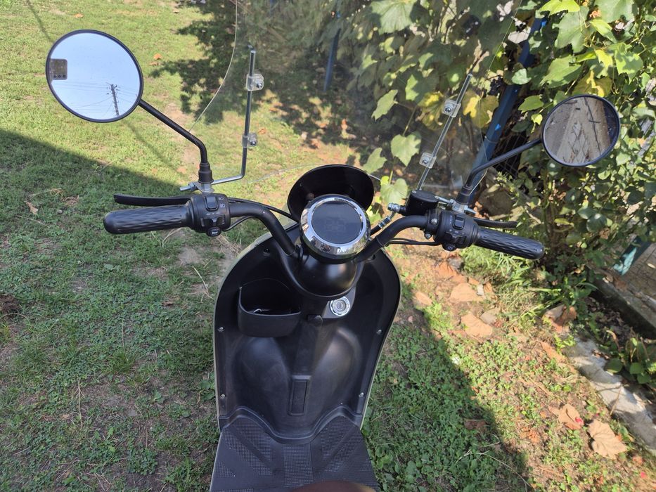 Vand scuter electric Vs2/fără permis