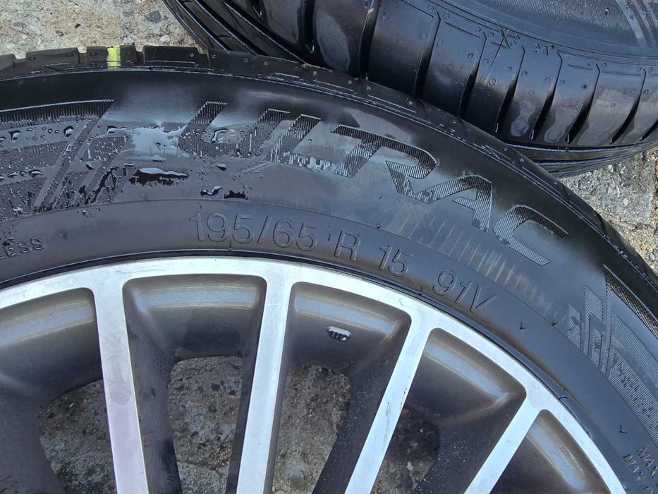4 летни гуми Vredestein Ultrac 195/65 R15 DOT 2023 с джанти MAK