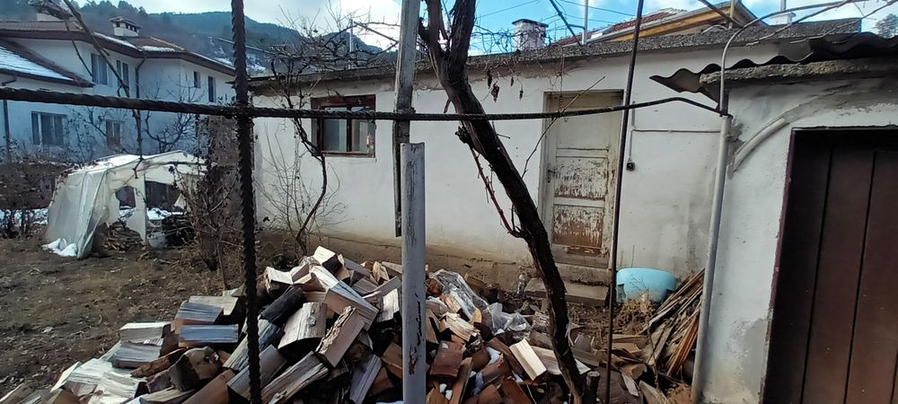 Етаж от къща гр.Девин