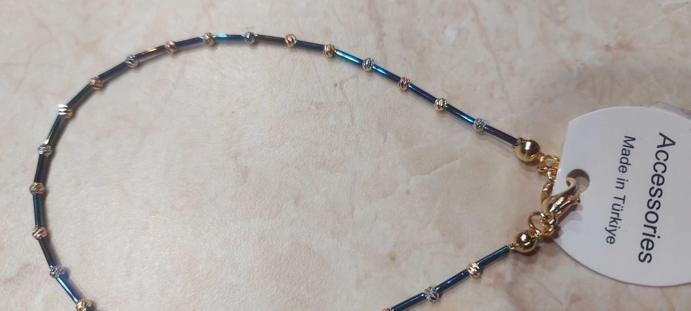 Гривна за крак и ръка с камъчета и златисти мотиви внос Turkey