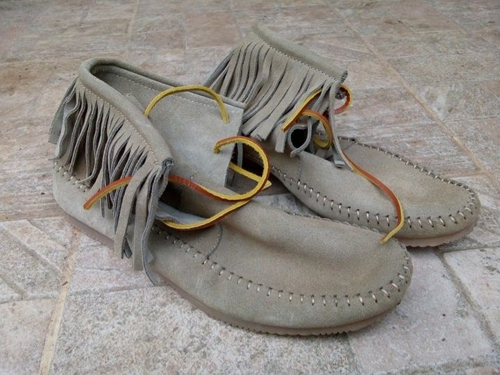 Дамски кожени обувки