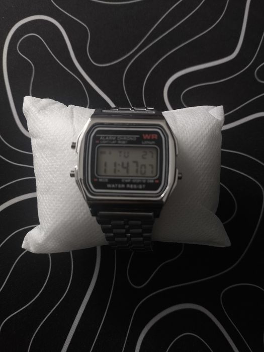 Часы водонепроницаемые