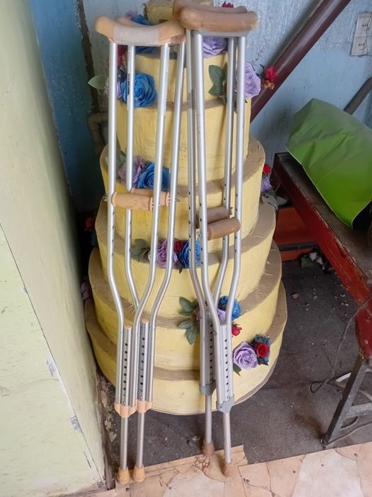 Продам костыли б/у