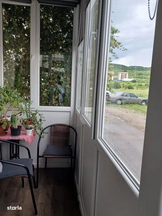 Apartament 2 camere, 42 mp, balcon, garaj zona Terra