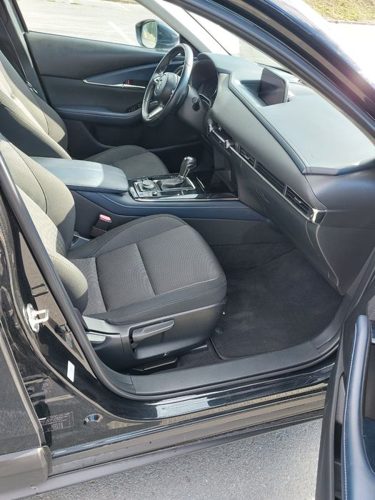 PRET REDUS 14.490 €  Pret initial 14.700 €Mazda CX-30 1.8 Skyactiv-D 116 CP AUTOMATĂ