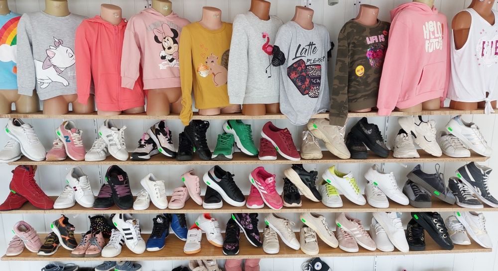 Adidaşi Superstar mărimea 37