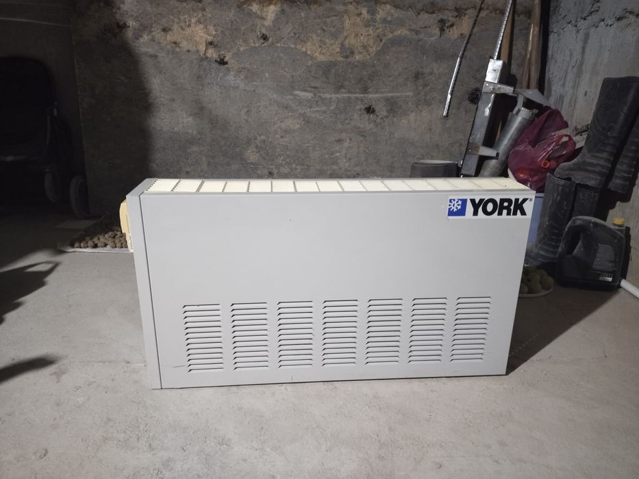 York  Напольный Фанкойл