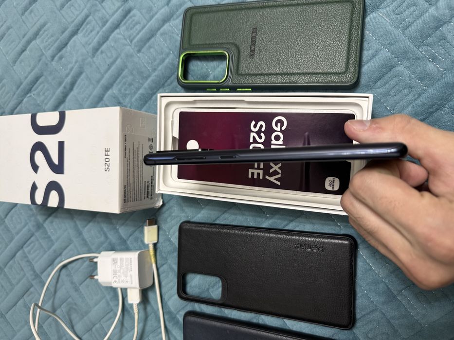 Samsung Galaxy S20 FE , 128 ГБ