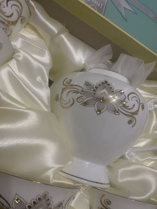 Продам чайный сервиз на 6 персон