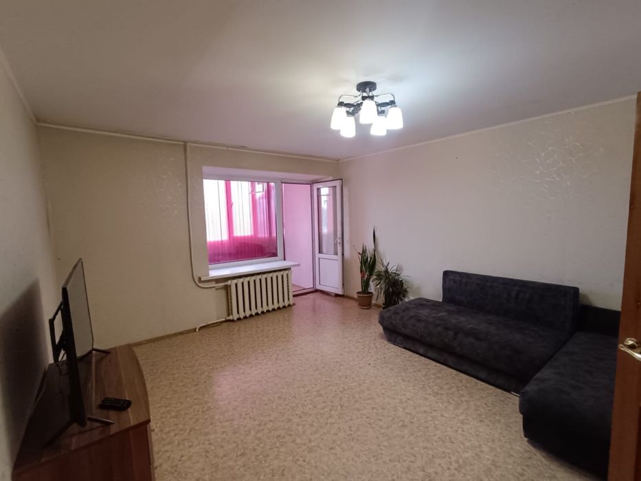 Продам трех  комнатную квартиру