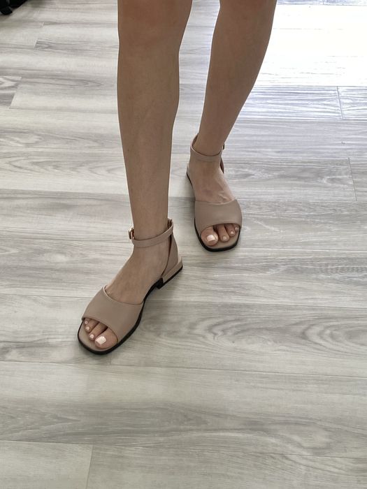 Сандали женские классические