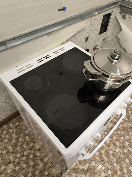 Электроплита духовка ВЕКО бу