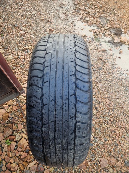 Продам шины на авто