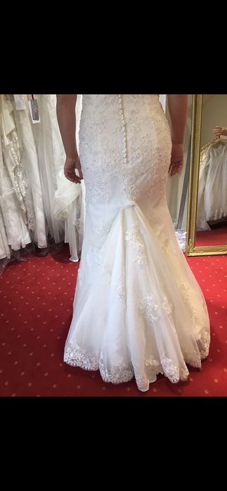 Rochie de mireasa alb-ivoire colectia 2017