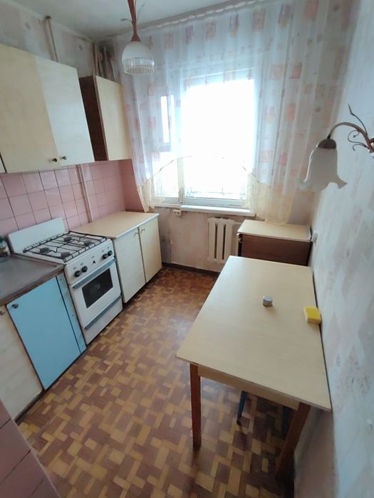 Продается  3-комн (5-18, 4 эт)