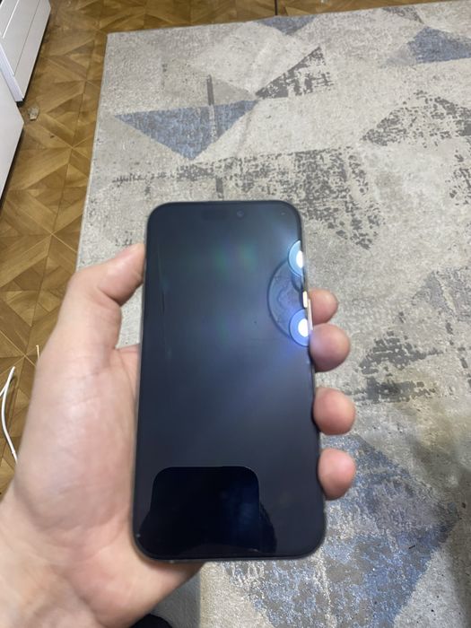 Айфон 15 про.