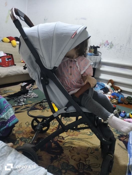 Коляска  за 8000