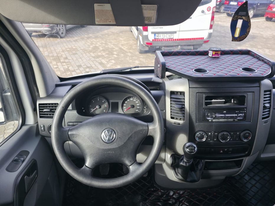 Volkswagen Crafter 8+1