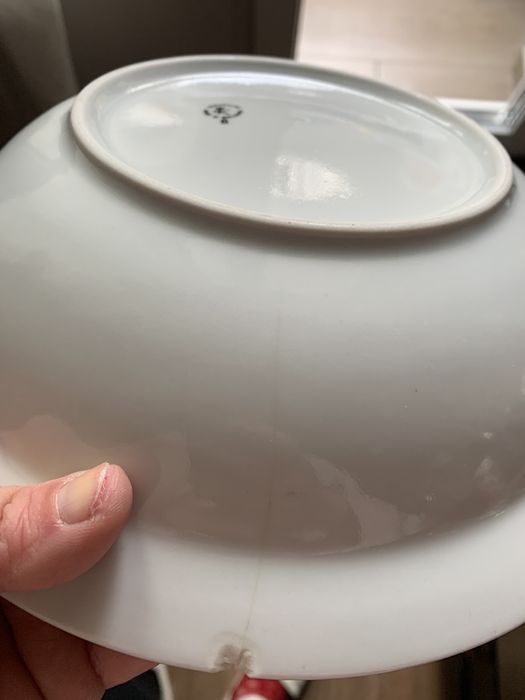 Стара порцеланова купа със златен кант оечат 6