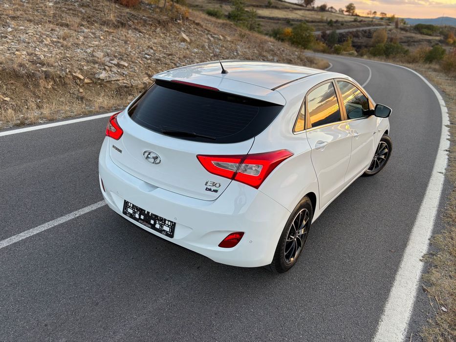 Hyundai I30 1.6 CRDI Blue Drive Автоматик