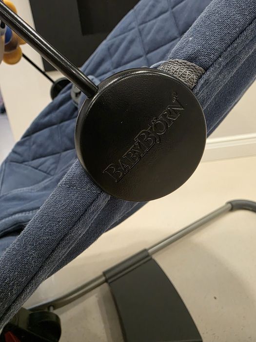 Balansoar Baby Bjorn + googly eyes