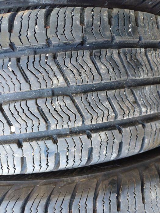 Гуми 205/65/16С  Барум