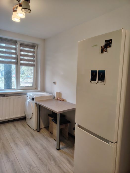 Chirie apartament cu 2  camere