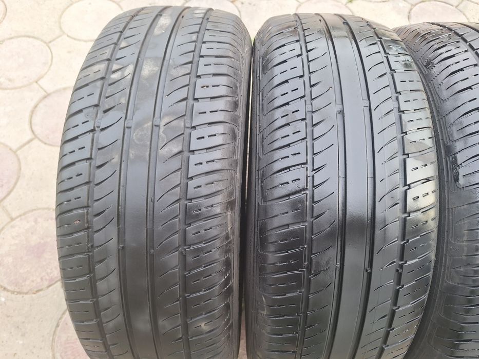 215/65R16 Semperit vară