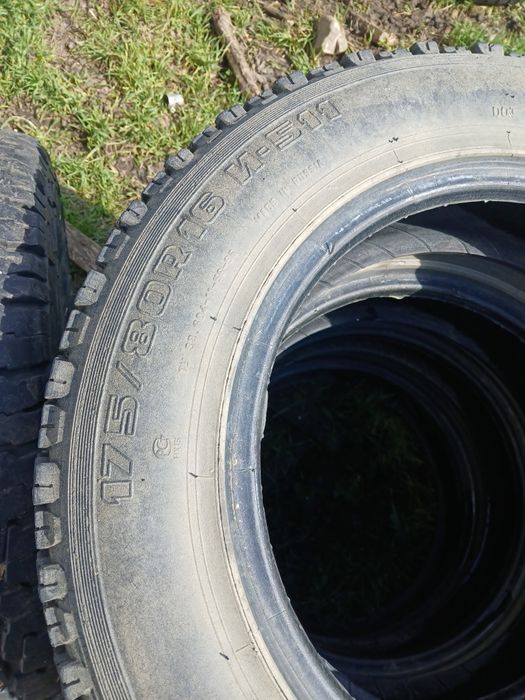 Гуми за лада нива