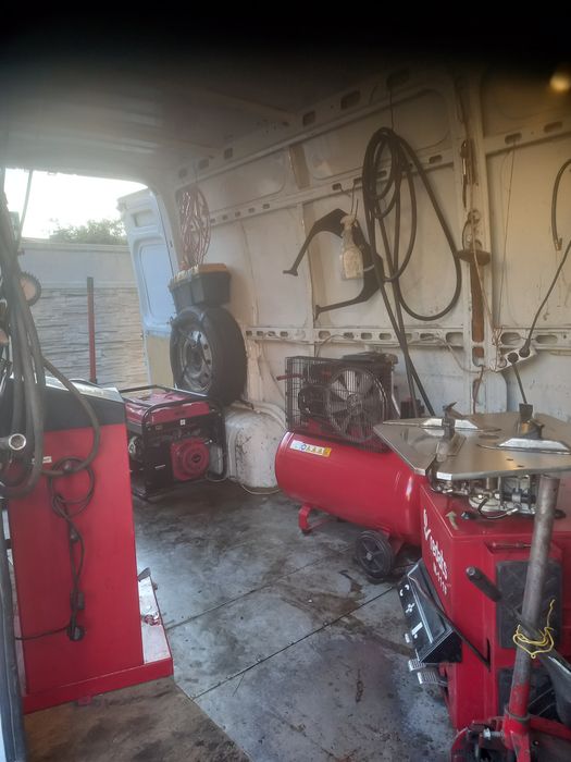 Vand vulcanizare mobila 8800 de euro