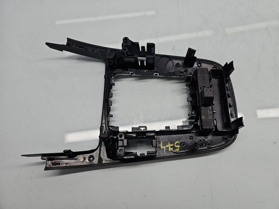 Consola centrala AUDI A4 (8K2, B8) [Fabr 2008-2015] 8K0864261