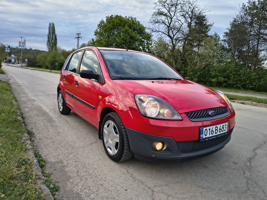 Форд Фиеста 1.4 дизел 2006г.