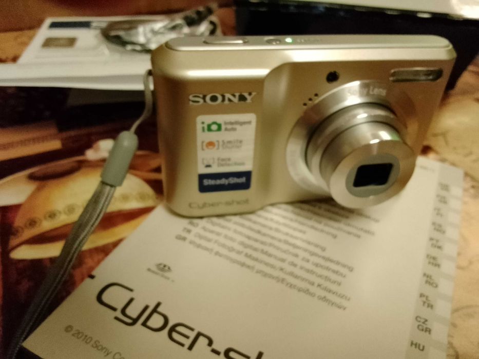 Aparat Sony  Cyber Shot DSC-S2000