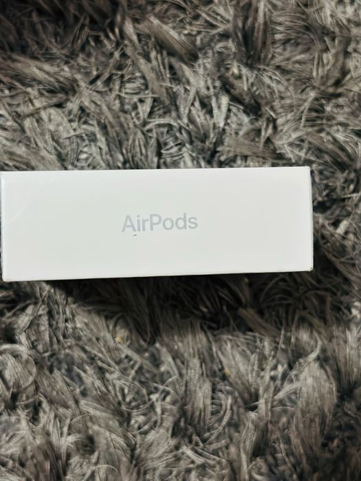 Apple AirPods 2 cu Charging Case – Noi, Sigilate, Originale