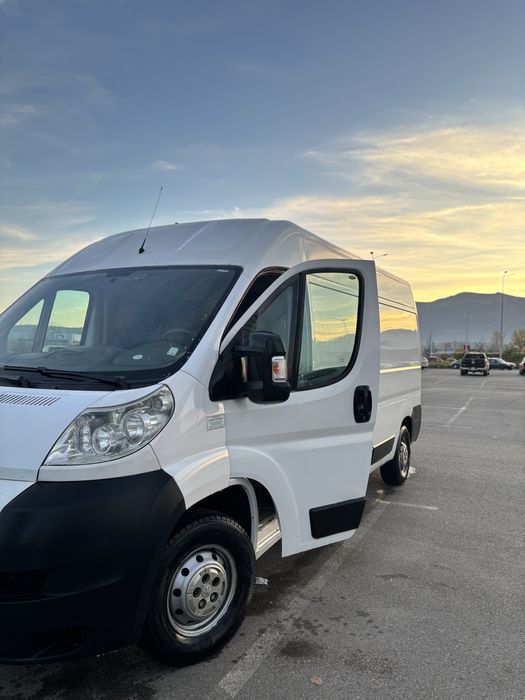 Бус под наем за чужбина и страната