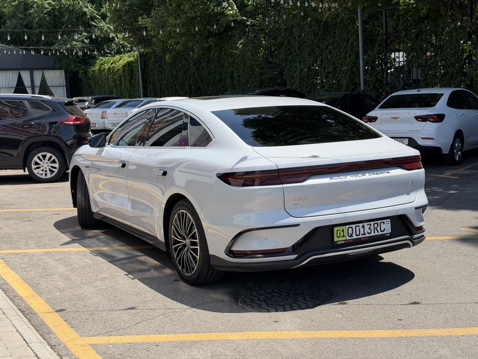 BYD Han 506км 2024г — 33000км, 1 хозяин, зарядки + зимняя резина