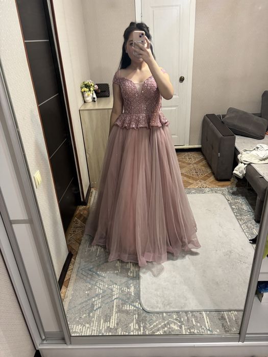 Платье нежный выпускной