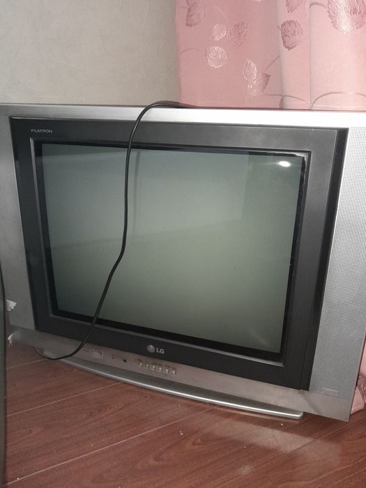 Продам телевизор