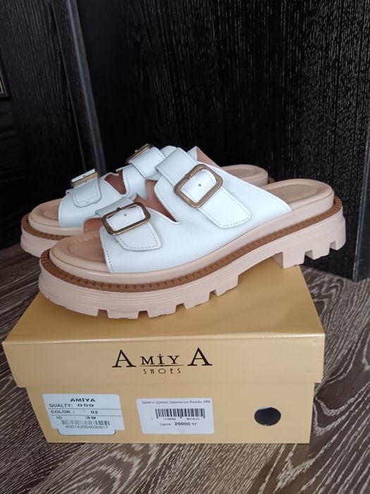 Шлепки из натуральной  кожи