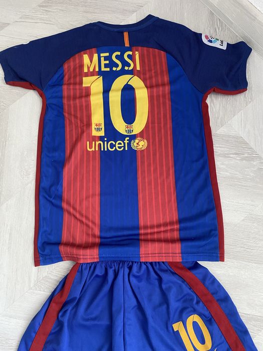 Футболна тениска на Меси Барселона